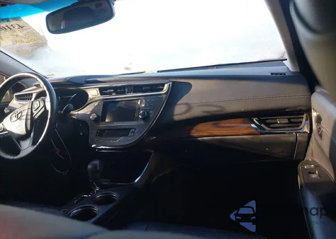 2013 Toyota Avalon Limited z USA, uszkodzony, nr VIN 4T1BK1EB5DU038174